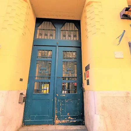 Cozy 1Br Apt With City Skyline View - Purple Skyline Budapest Exterior photo