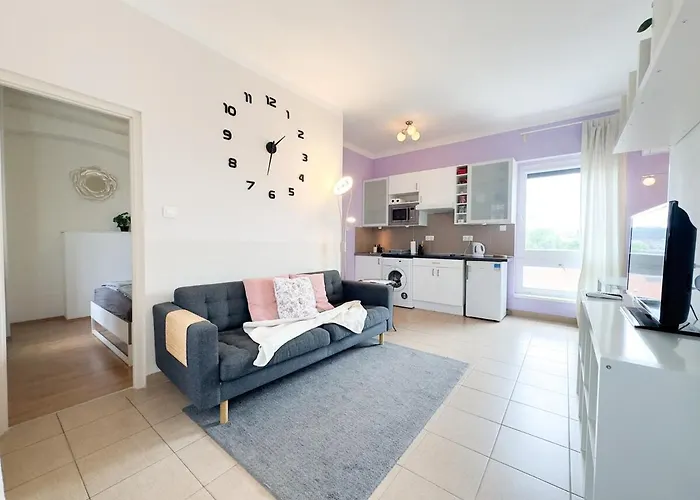 Cozy 1Br Apt With City Skyline View - Purple Skyline