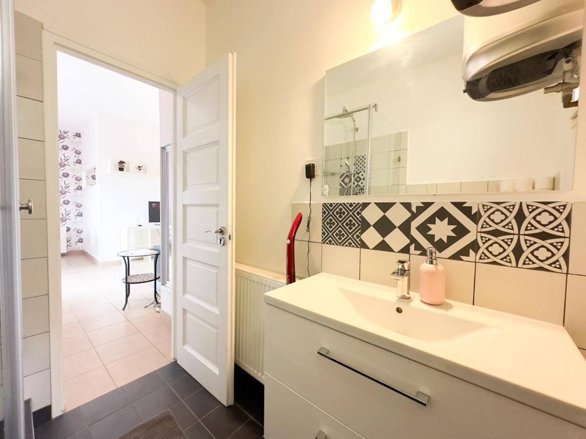 Cozy 1br With Skyline View - Purple Skyline Budapest