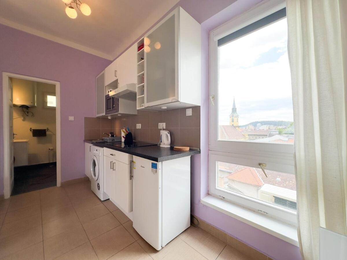 Cozy 1br With Skyline View - Purple Skyline Apartamento Budapest
